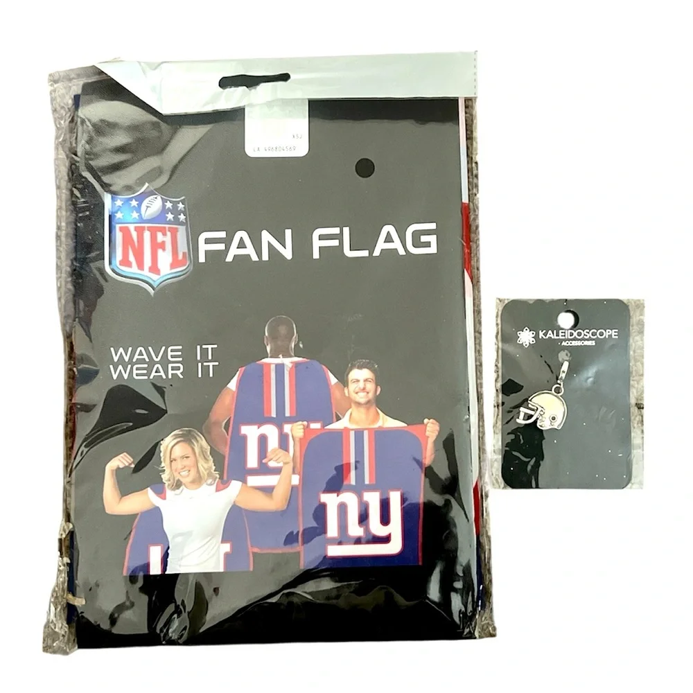 NFL New York Giants Fan Flag & Helmet Charm Flag Sz: 31.5” x 47” Wear or Wave